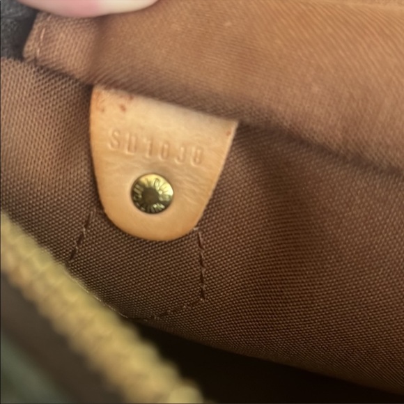 Authentic Louis Vuitton speedy - Picture 5 of 16